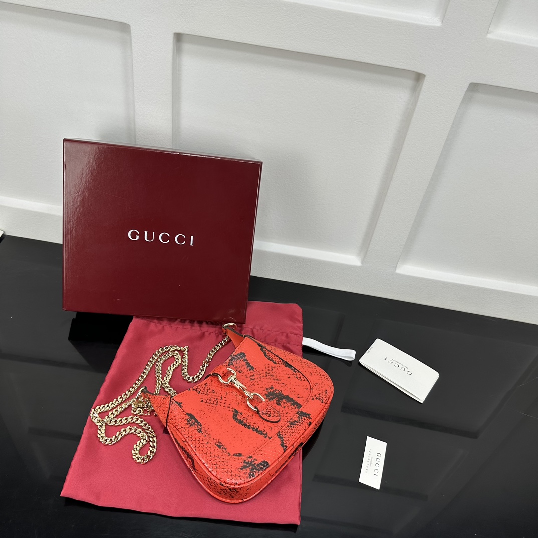 Gucci Hobo Bags